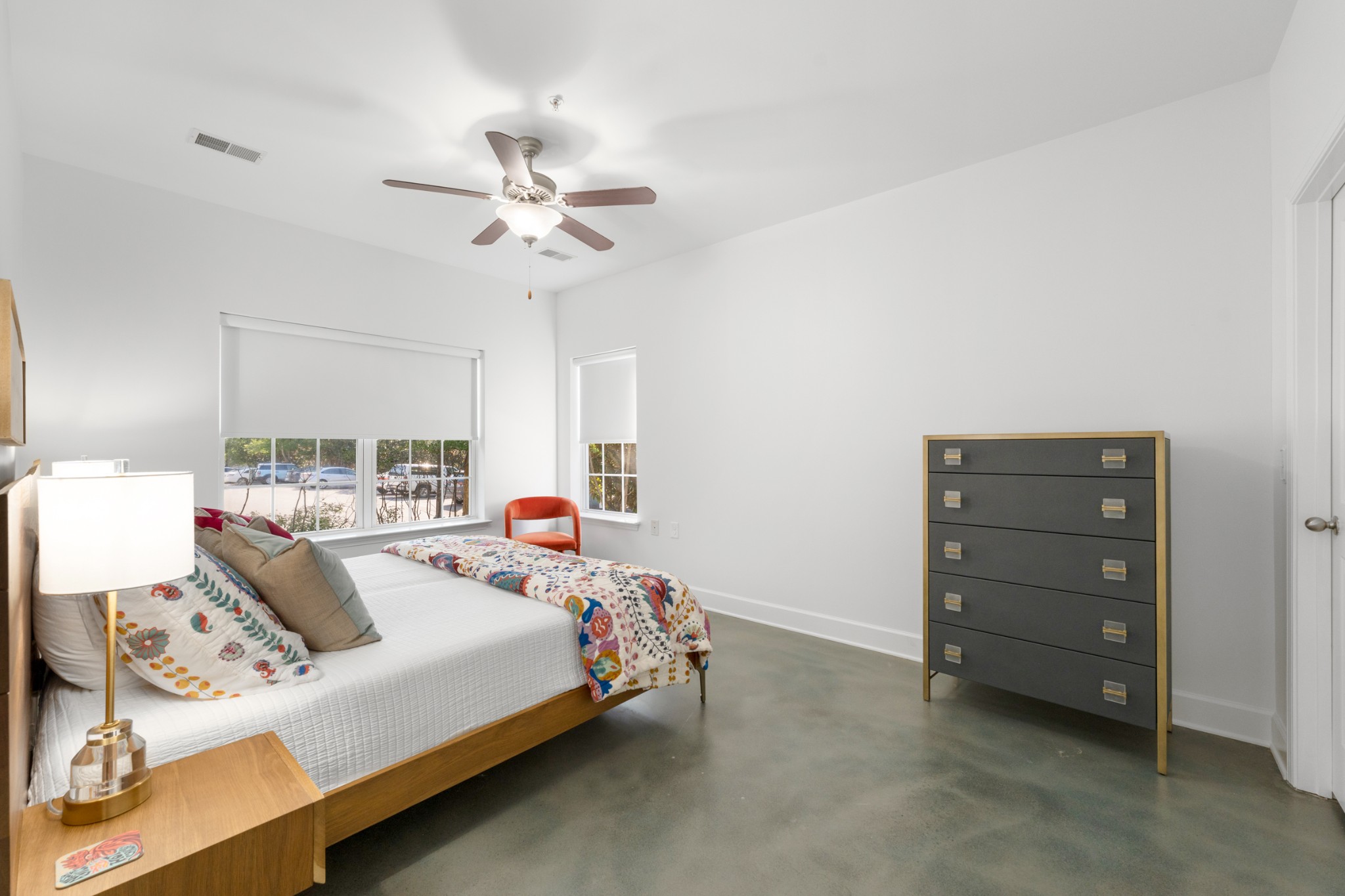 7219 Althorp Way, Unit L4 Nashville, TN 37211 - Photo 24 of 36 a bed room with a bed and a window