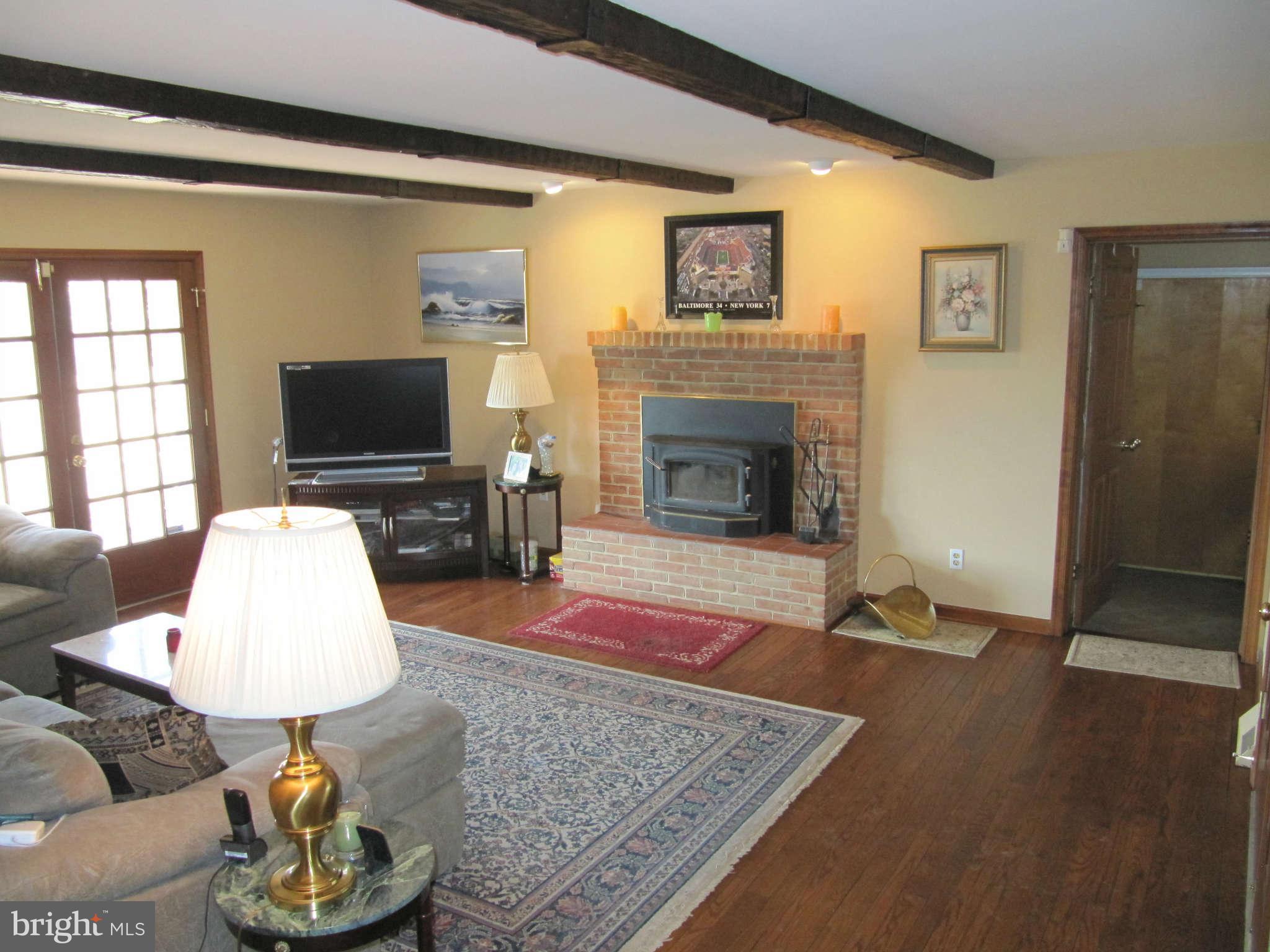 5700 Williams Road Hydes, MD 21082 - Photo 15 of 27 Family Room