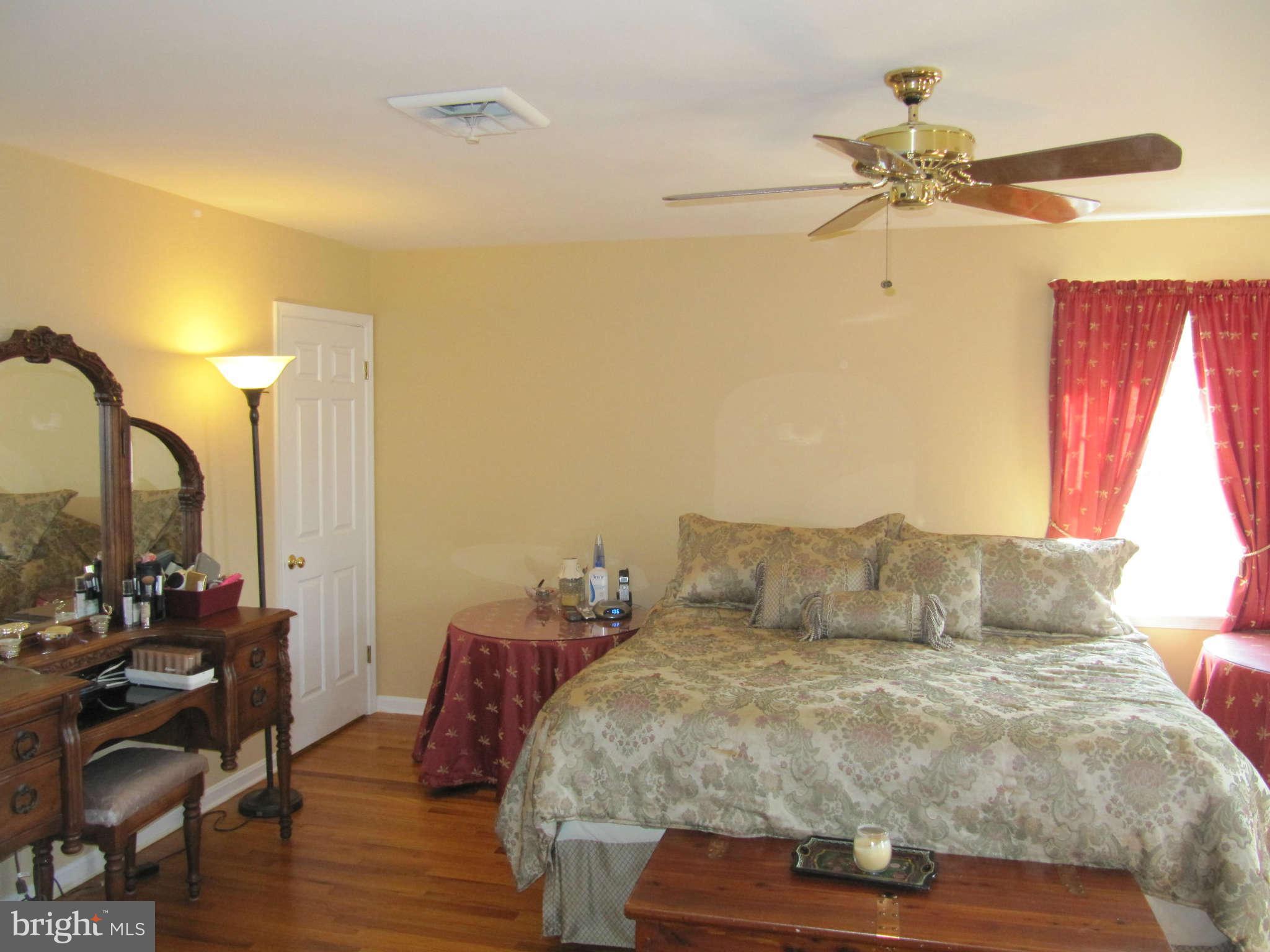 5700 Williams Road Hydes, MD 21082 - Photo 19 of 27 Bedroom (Master)