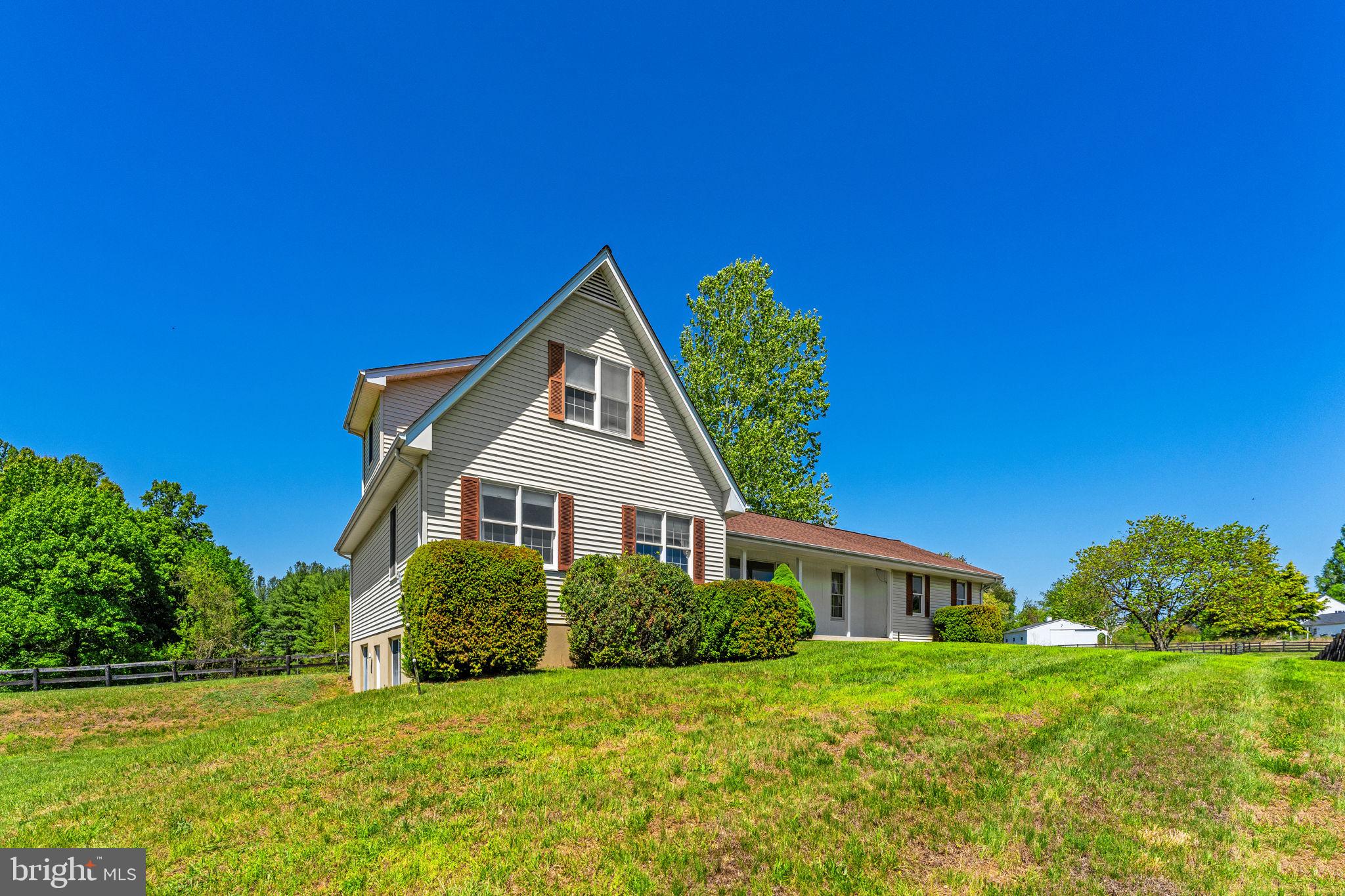 40297 Braddock Road Aldie, VA 20105 - Photo 17 of 76