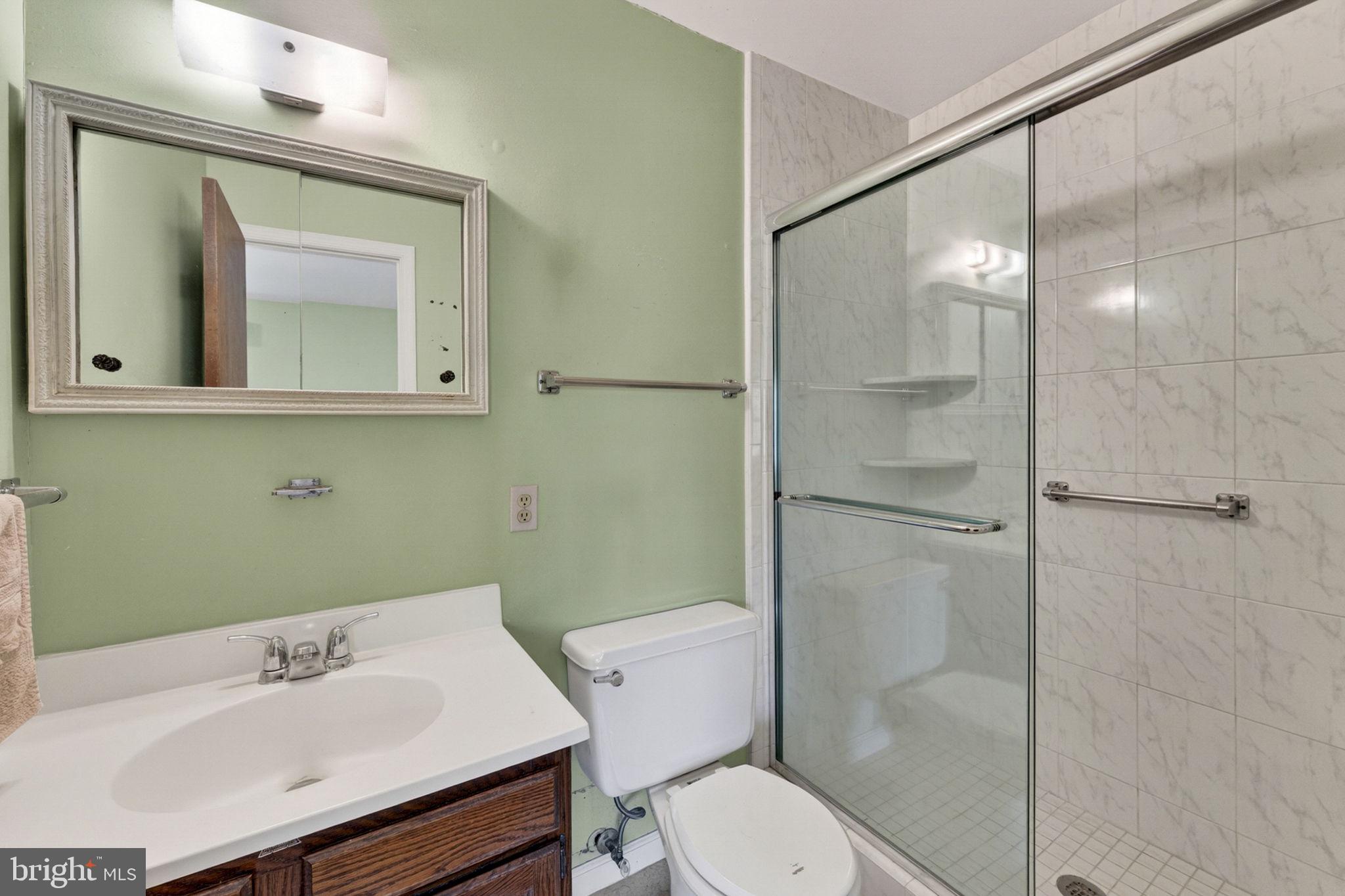 40297 Braddock Road Aldie, VA 20105 - Photo 31 of 76 Full Bath 2