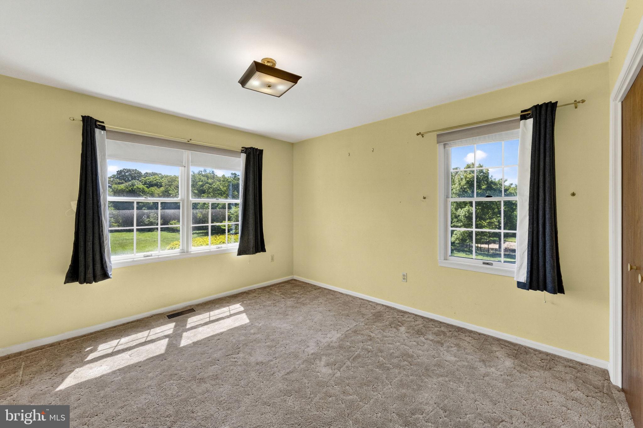 40297 Braddock Road Aldie, VA 20105 - Photo 32 of 76 Bedroom 2
