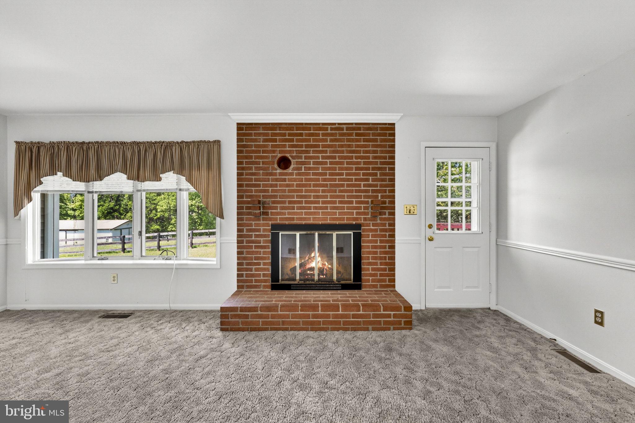 40297 Braddock Road Aldie, VA 20105 - Photo 39 of 76 Family Room