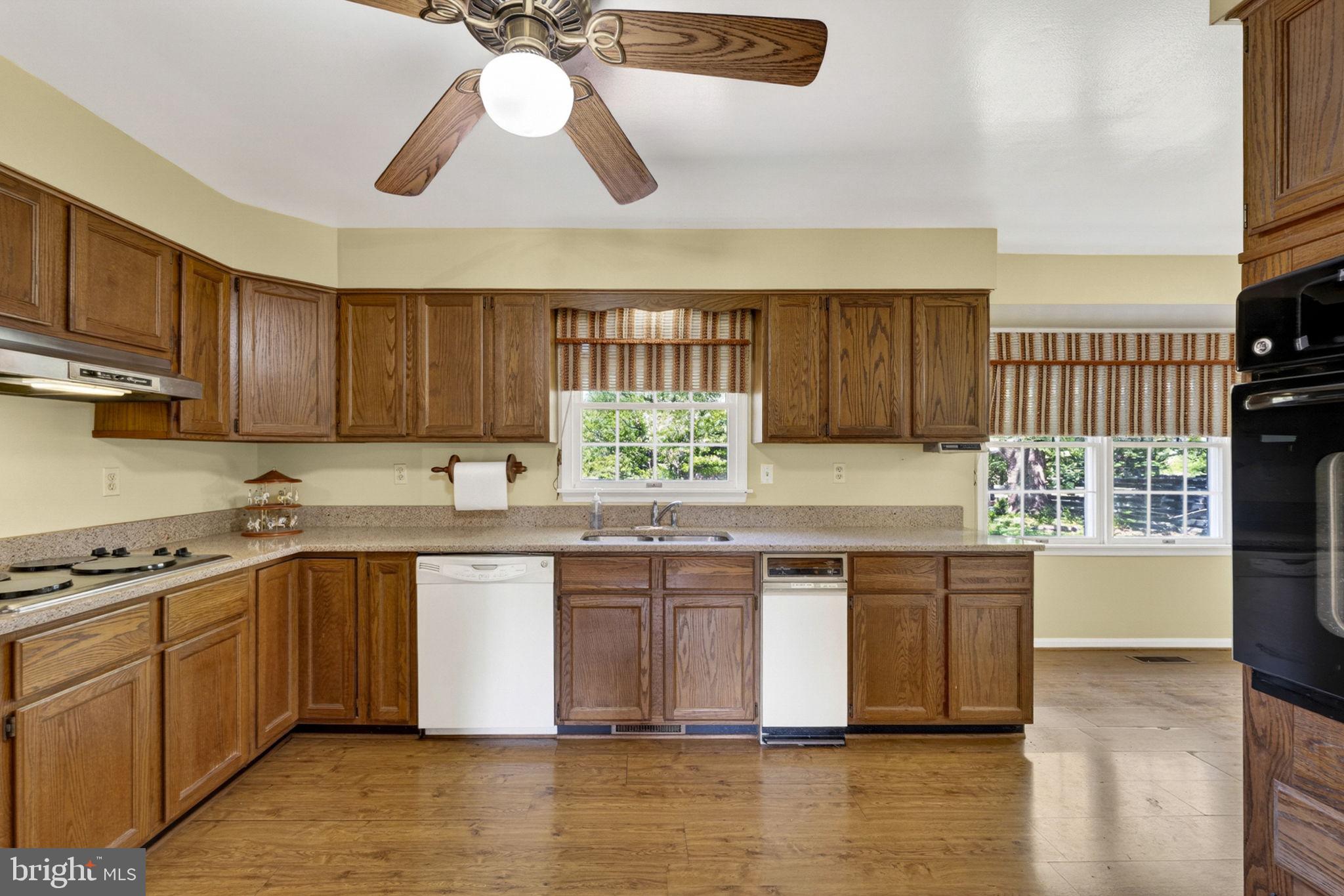 40297 Braddock Road Aldie, VA 20105 - Photo 42 of 76 Kitchen