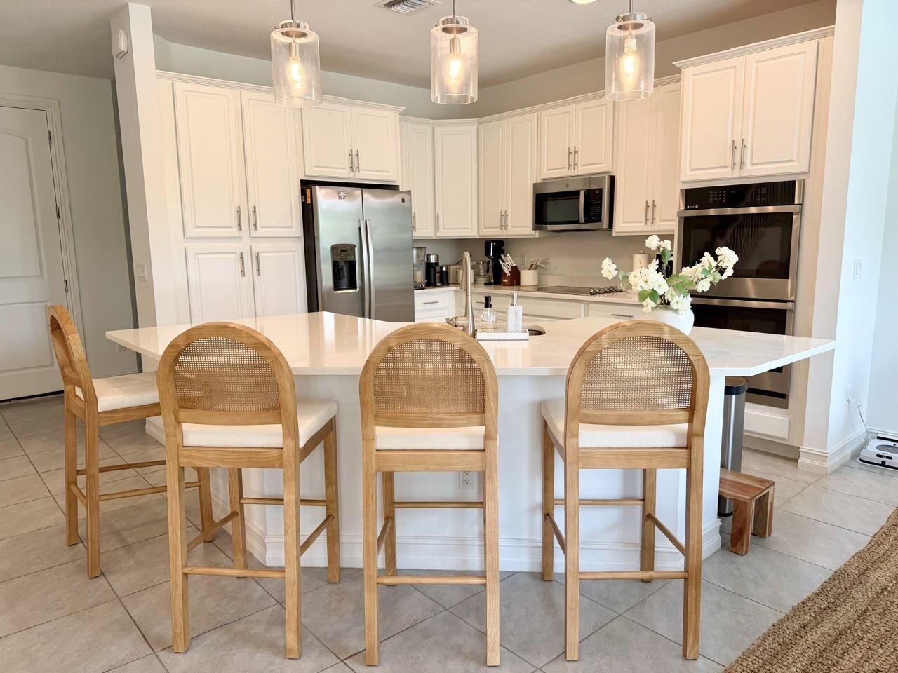 9420 Kinley Place Boca Raton, FL 33428 - Photo 3 of 18 10dfe72f-fb2d-4d19-908e-a1614d3f8349