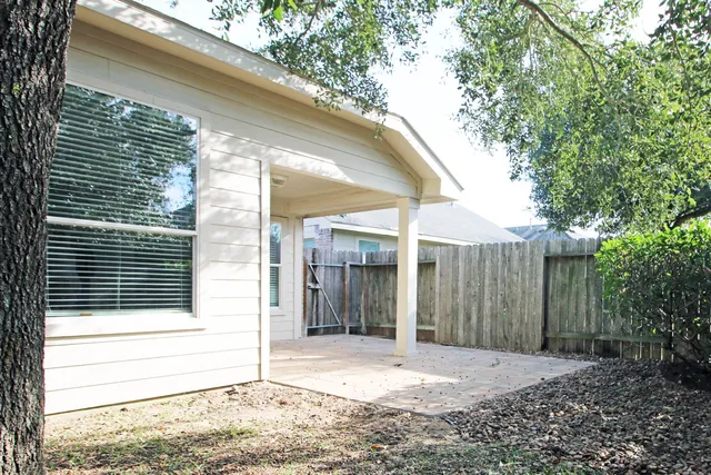 $2,400 | 21743 May Apple Court, Cypress, TX 77433