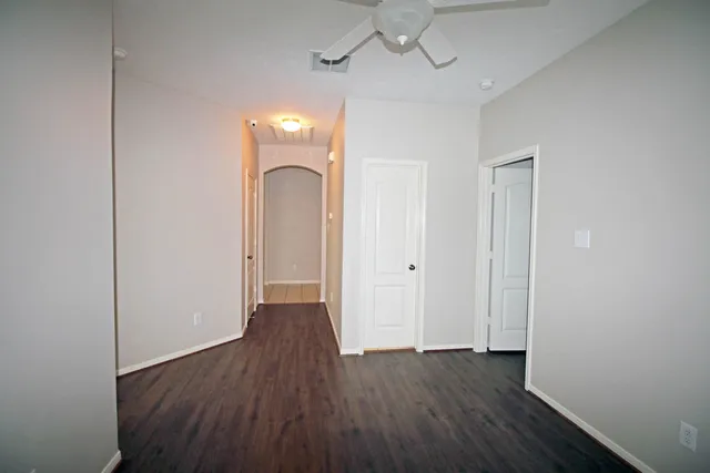 $2,400 | 21743 May Apple Court, Cypress, TX 77433