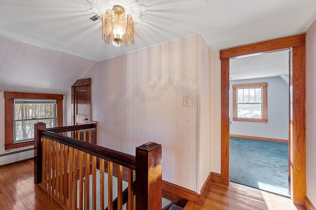 237 Ellis Road Westminster, MA 01473 - Photo 18 of 35 Gallery Image 18