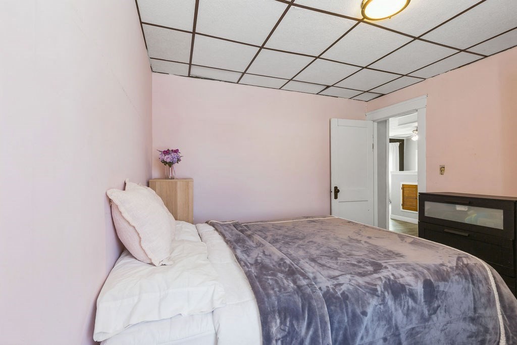 1174 Riverside Avenue Somerset, MA 02726 - Photo 18 of 36