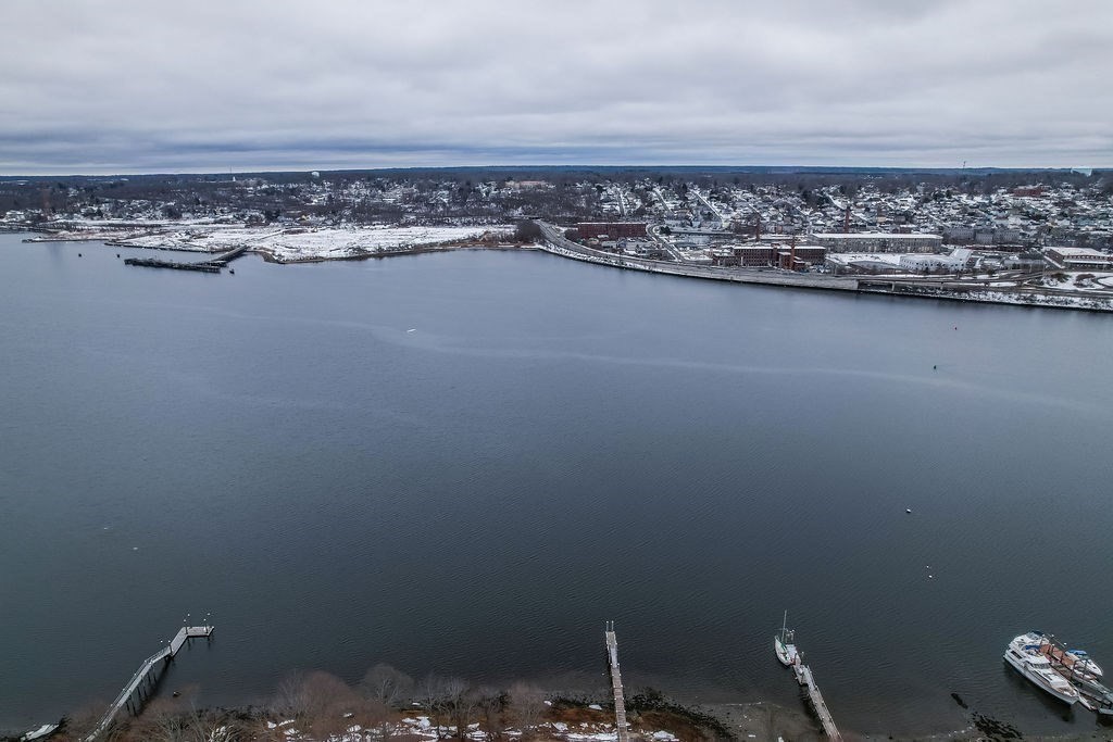 1174 Riverside Avenue Somerset, MA 02726 - Photo 33 of 36