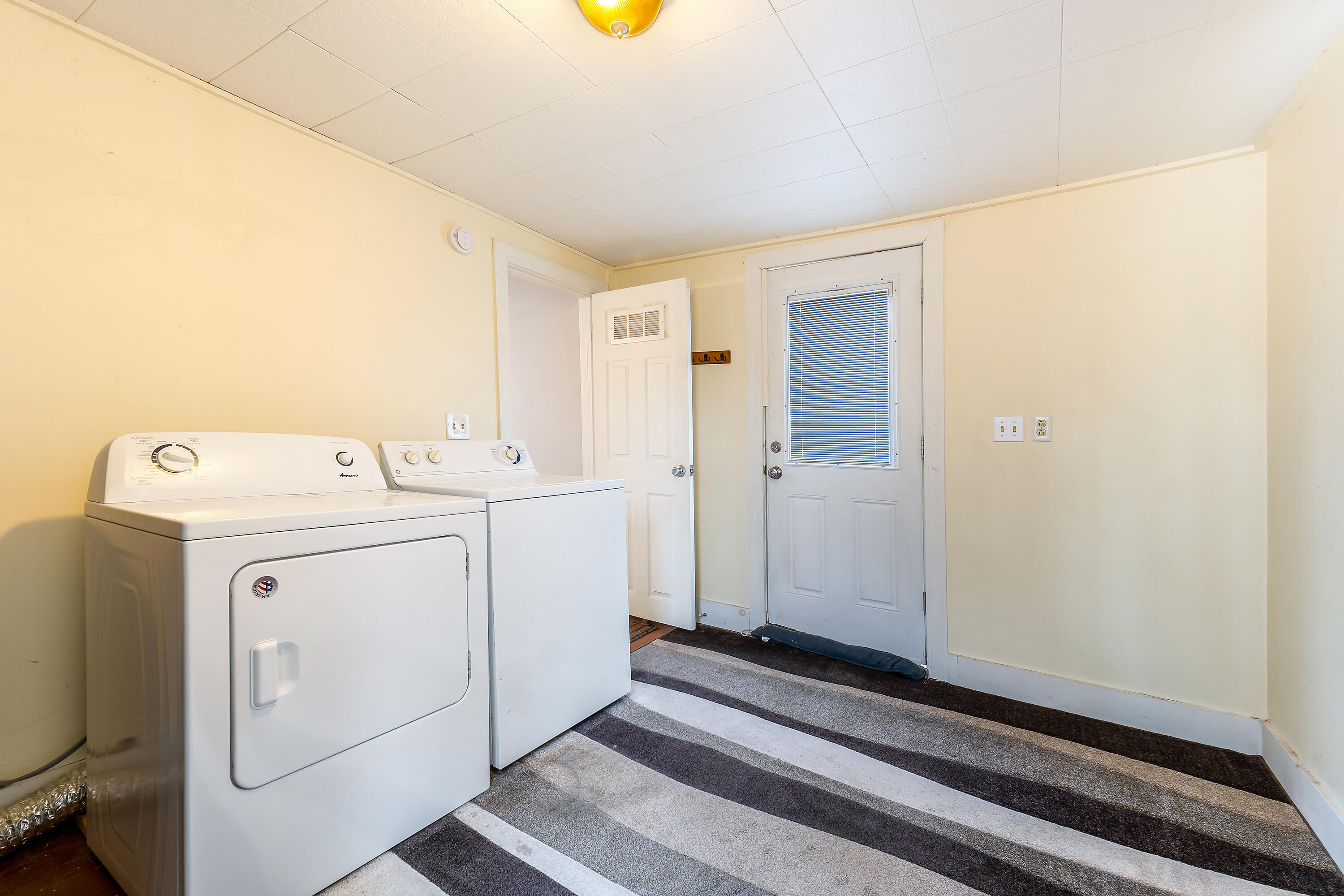 44 Mary Carroll Street Auburn, ME 04210 - Photo 13 of 23 44 Mary Carroll St_121