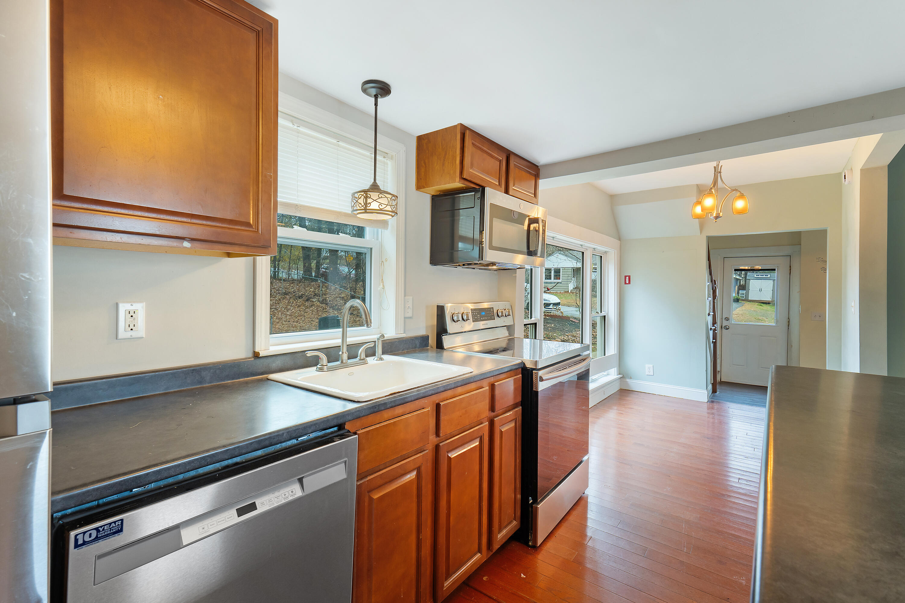 44 Mary Carroll Street Auburn, ME 04210 - Photo 5 of 23 44 Mary Carroll St_114