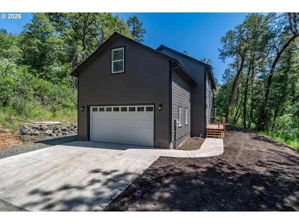 $549,900 | 492 Terrace Drive, Glide, OR 97443