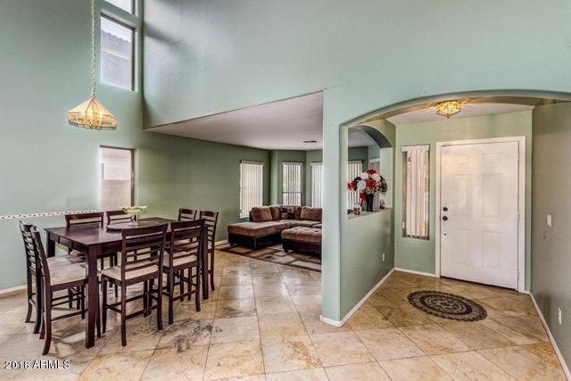 2406 West Carson Road Phoenix, AZ 85041 - Photo 3 of 24 20180616135114123875000000-o