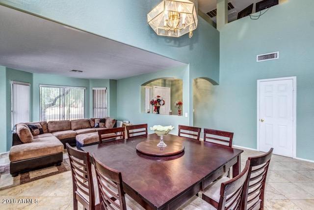 2406 West Carson Road Phoenix, AZ 85041 - Photo 4 of 24 20180616135134782283000000-o