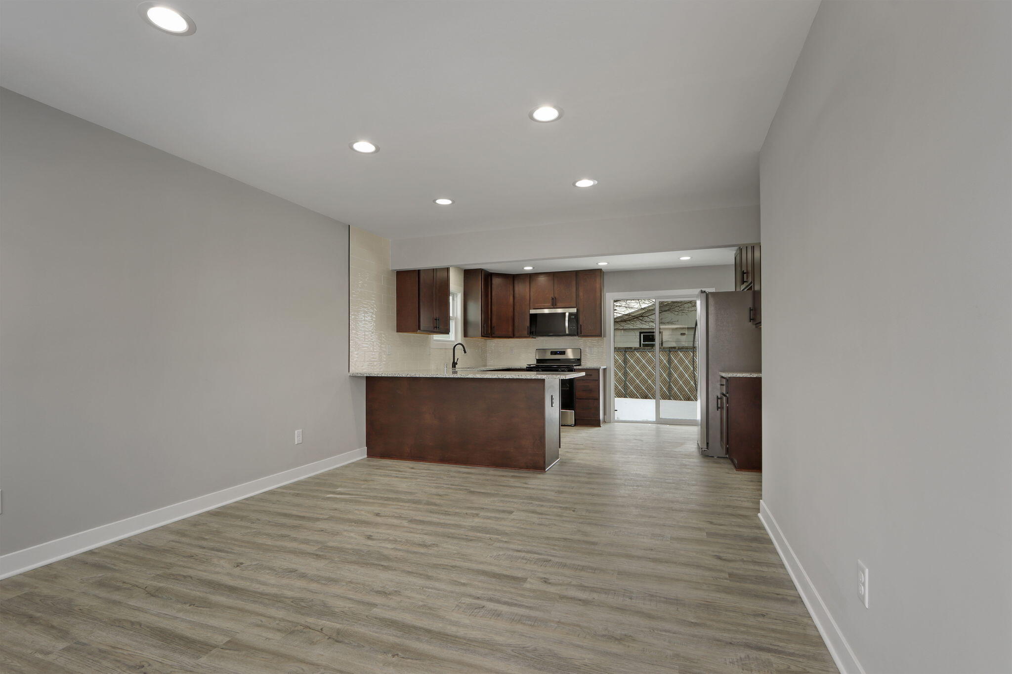 1703 84th Place Kenosha, WI 53143 - Photo 6 of 23 4-web-or-mls-1703 84th Pl, Kenosha, WI -