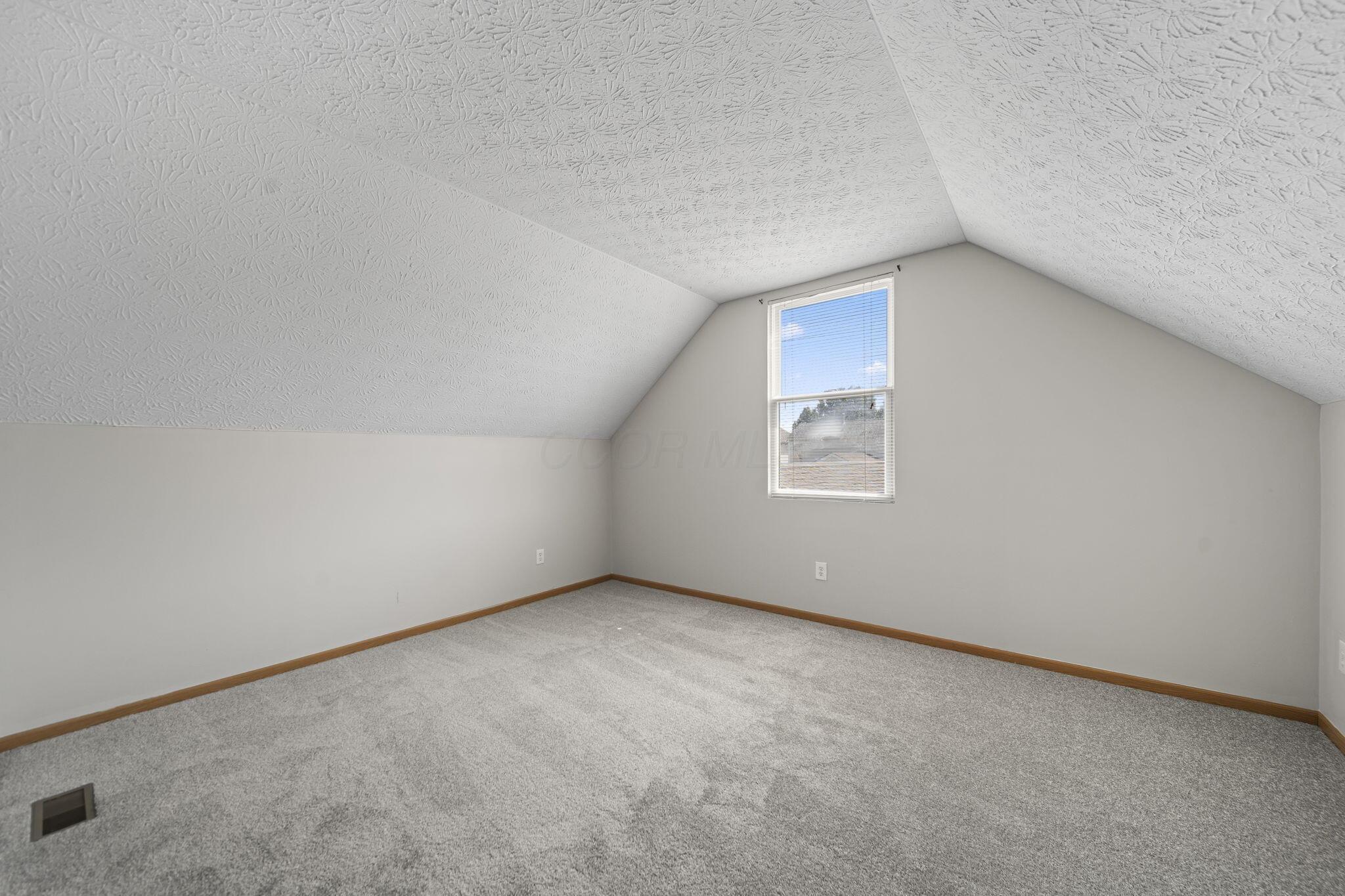 534 Rockets Street, Unit 134 Galloway, OH 43119 - Photo 16 of 21 2nd Floor Bedoom