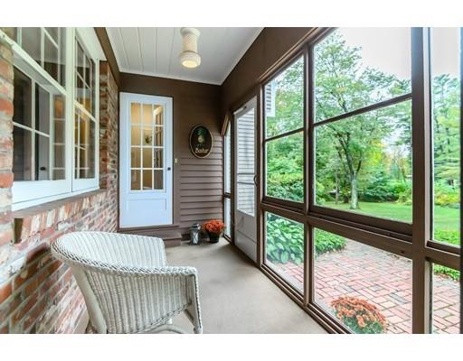 138 Holt Road Andover, MA 01810 - Photo 5 of 34