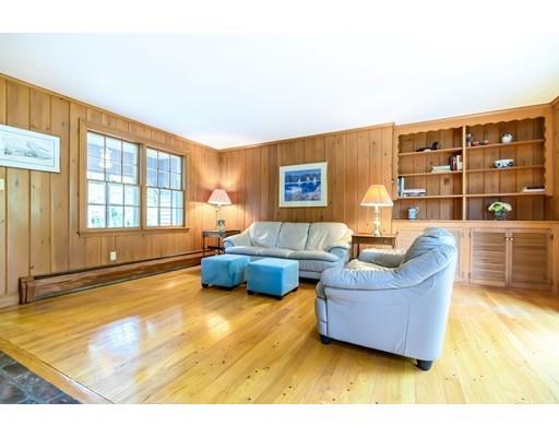 138 Holt Road Andover, MA 01810 - Photo 7 of 34