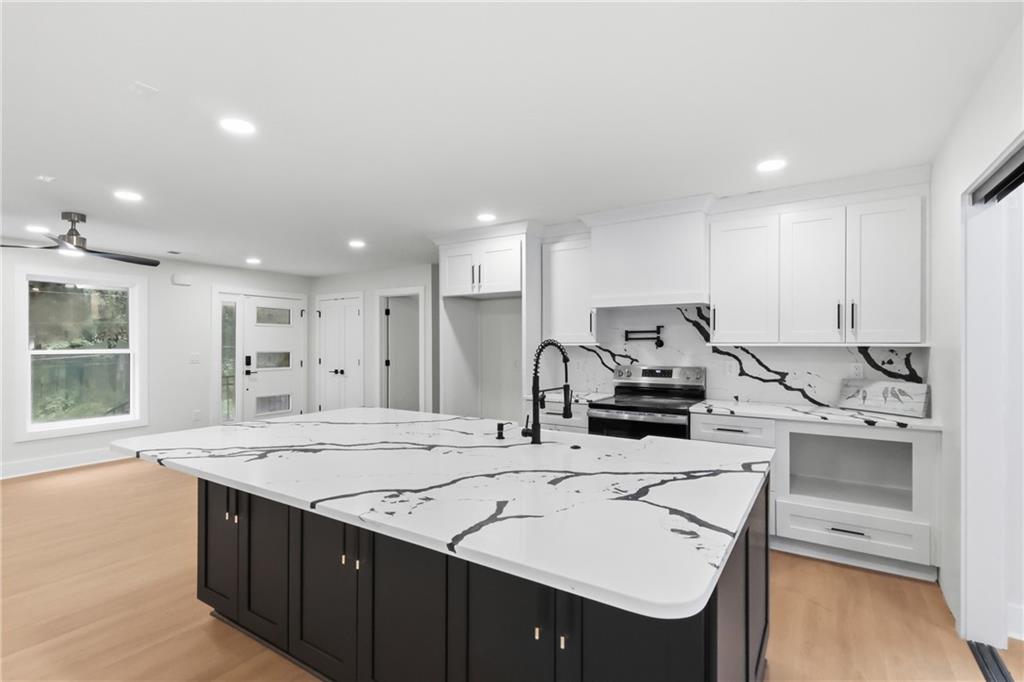 1447 Skyhaven Road Southeast Atlanta, GA 30316 - Photo 7 of 25 Gallery Image 7