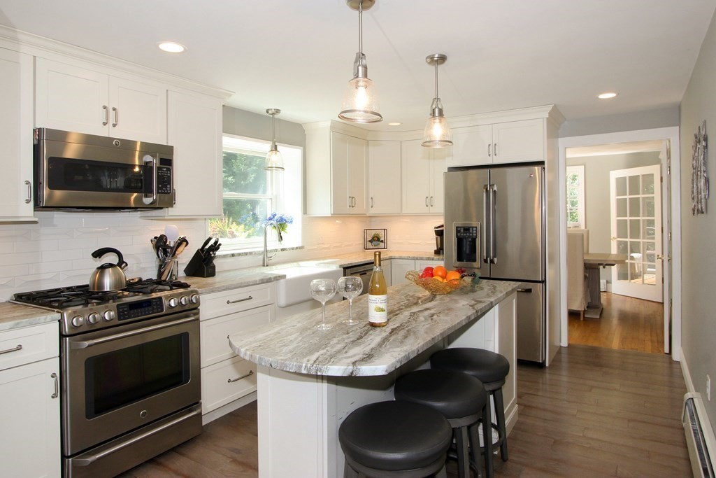 34 Boulder Brook Road Sandwich, MA 02537 - Photo 5 of 26 Gallery Image 5