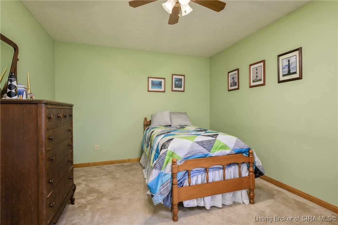 10075 East Blue River Road Pekin, IN 47165 - Photo 21 of 37