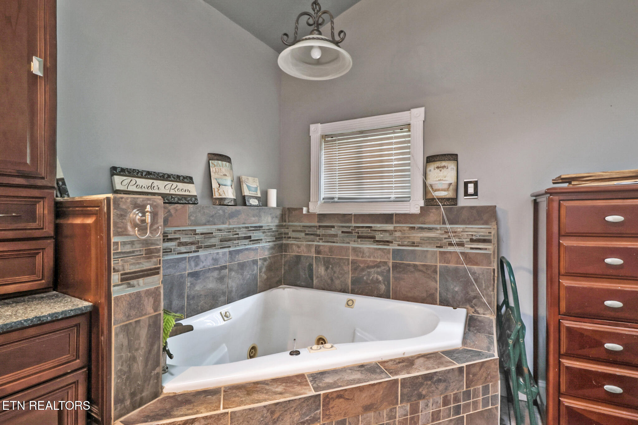 1541 Clear Creek Road Crossville, TN 38571 - Photo 18 of 46 if1a0506-if1a0510