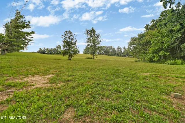 $450,000 | 1541 Clear Creek Road, Crossville, TN 38571