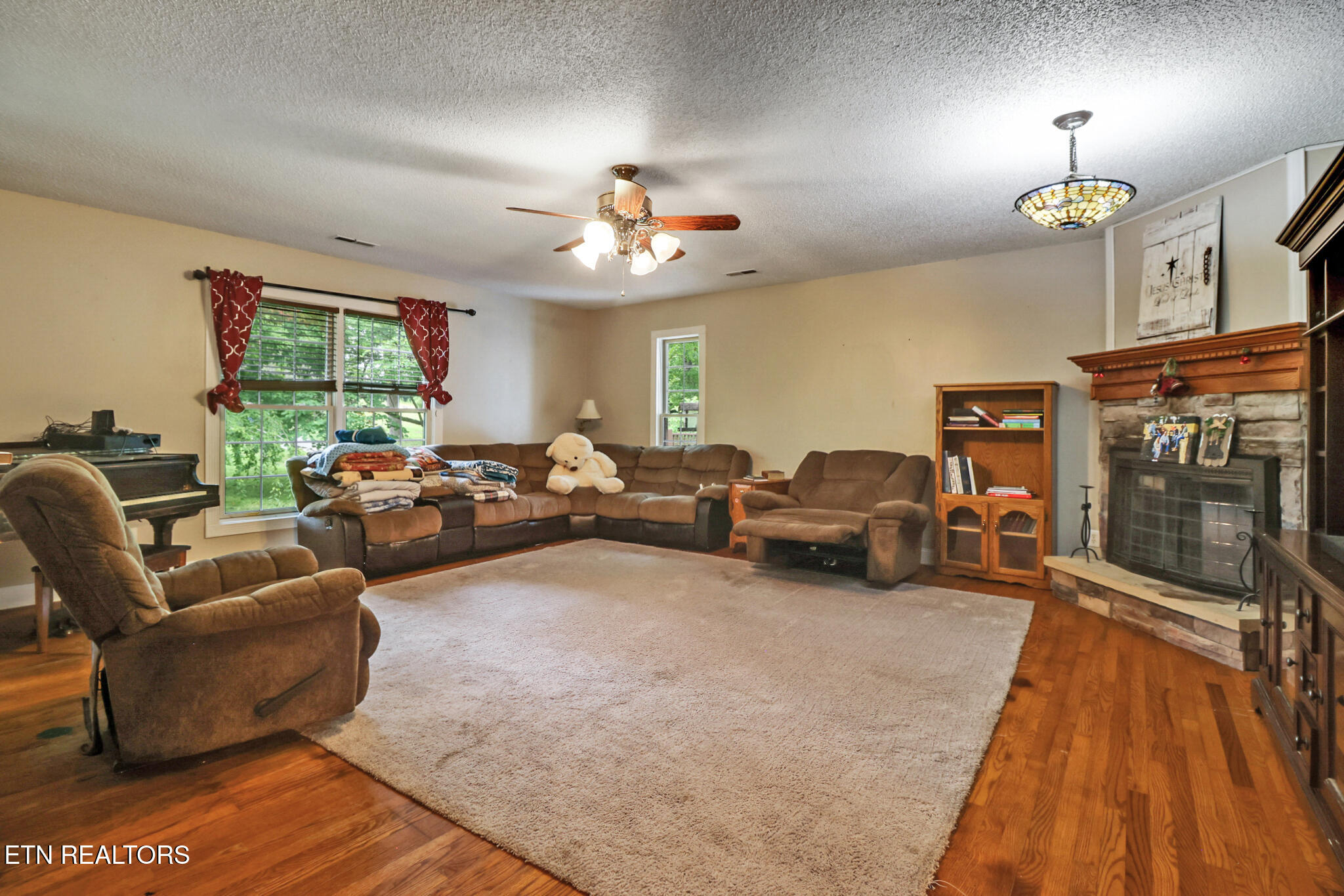 1541 Clear Creek Road Crossville, TN 38571 - Photo 7 of 46 if1a0431-if1a0435