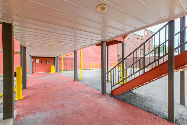 $925 | 1025 Swanson Street, Unit 210, Houston, TX 77030