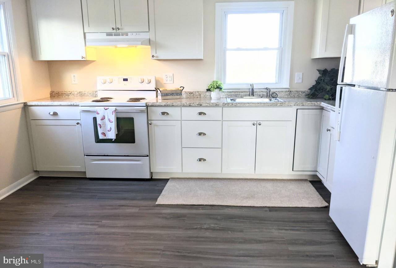 502 Andover Road Linthicum Heights, MD 21090 - Photo 12 of 25 Second kitchen!