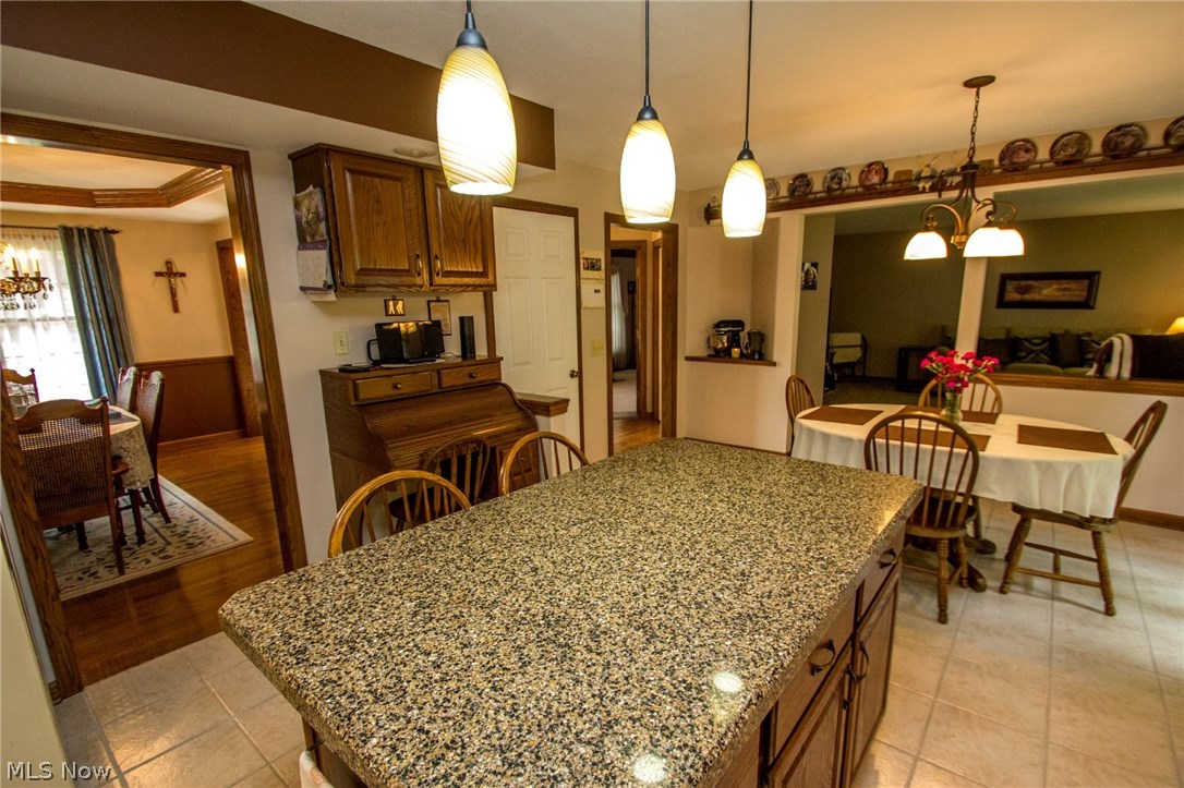 31375 Arthur Road Solon, OH 44139 - Photo 9 of 28 Gallery Image 9