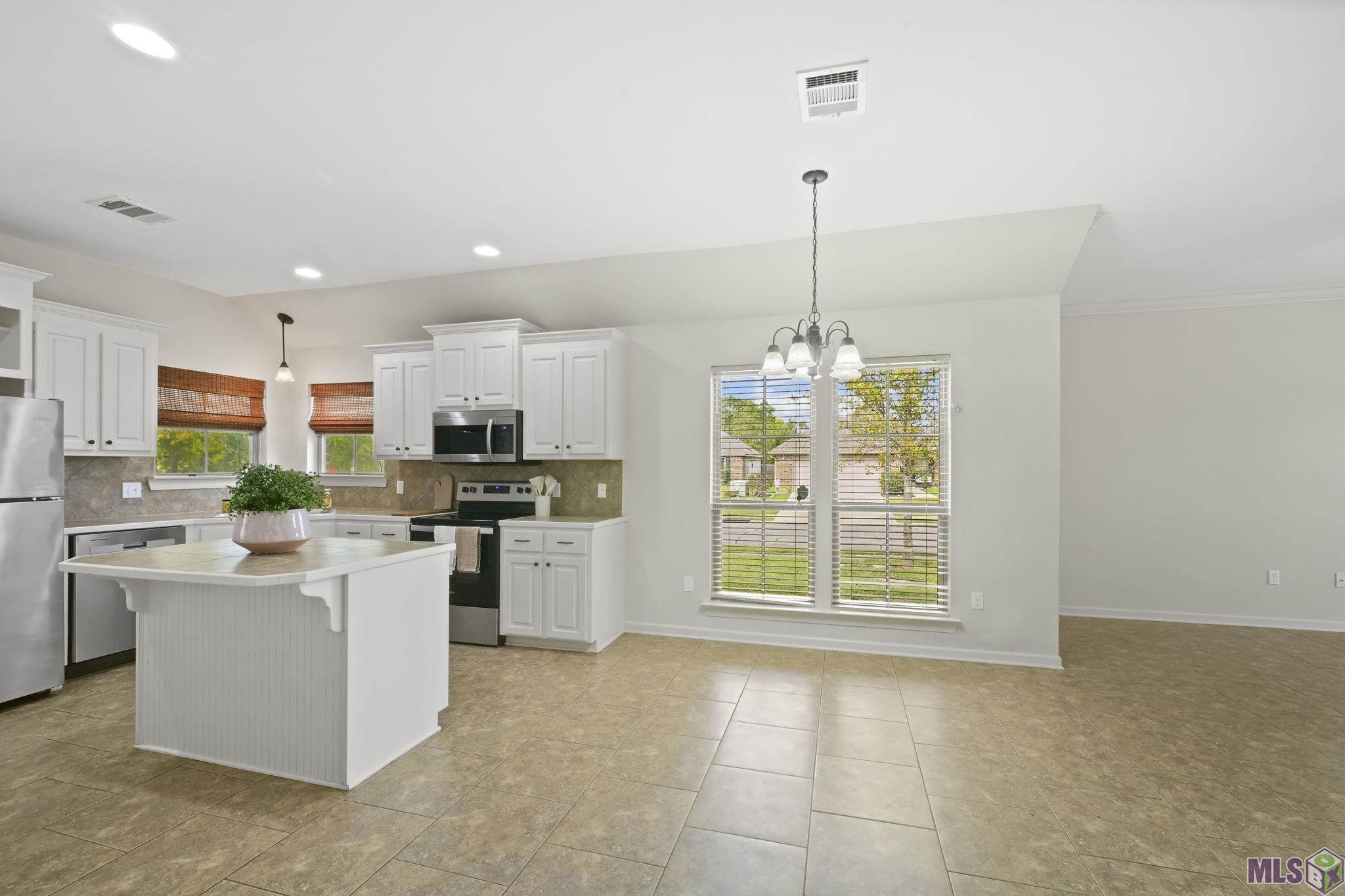 17239 Rue Le Norde Prairieville, LA 70769 - Photo 7 of 20 Gallery Image 7