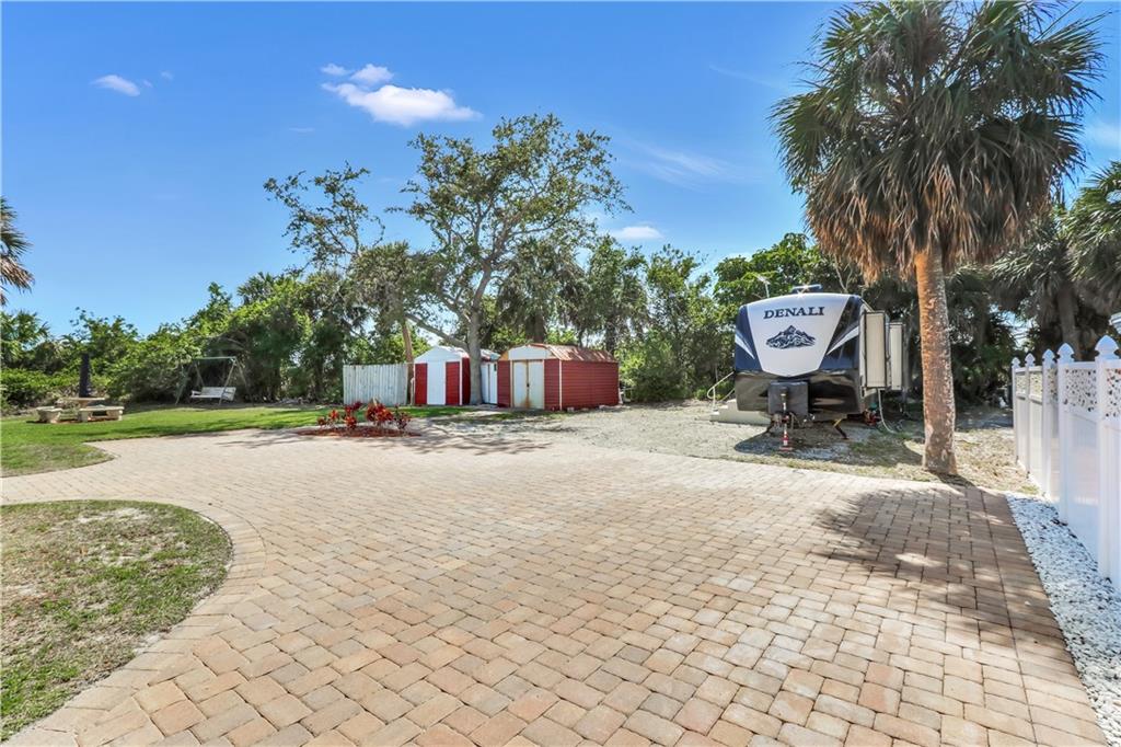 11101 Ridge Avenue Fort Pierce, FL 34982 - Photo 21 of 27 Gallery Image 21