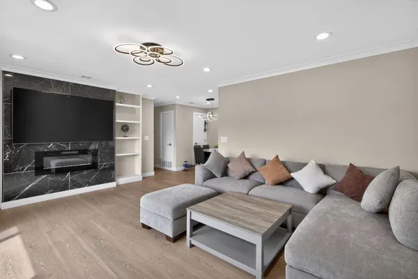 $599,000 | 325 San Miguel Court, Unit 4, Milpitas, CA 95035