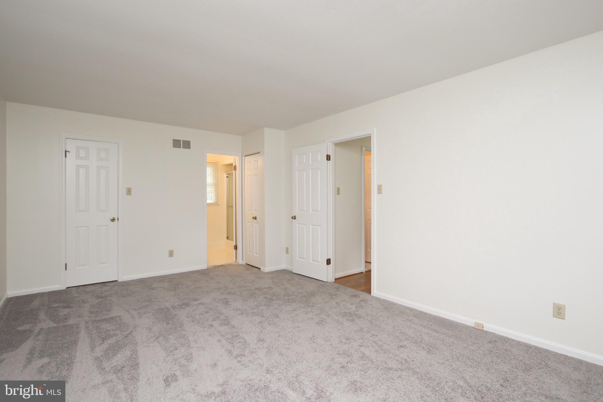 1206 Nottingham Road Westminster, MD 21157 - Photo 22 of 45 Walk in closet and separate linen off MBa
