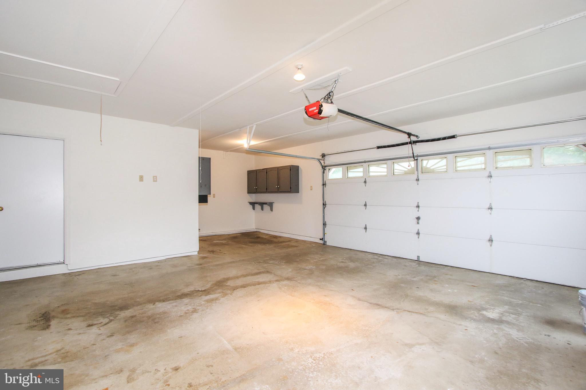 1206 Nottingham Road Westminster, MD 21157 - Photo 26 of 45 2 car Garage