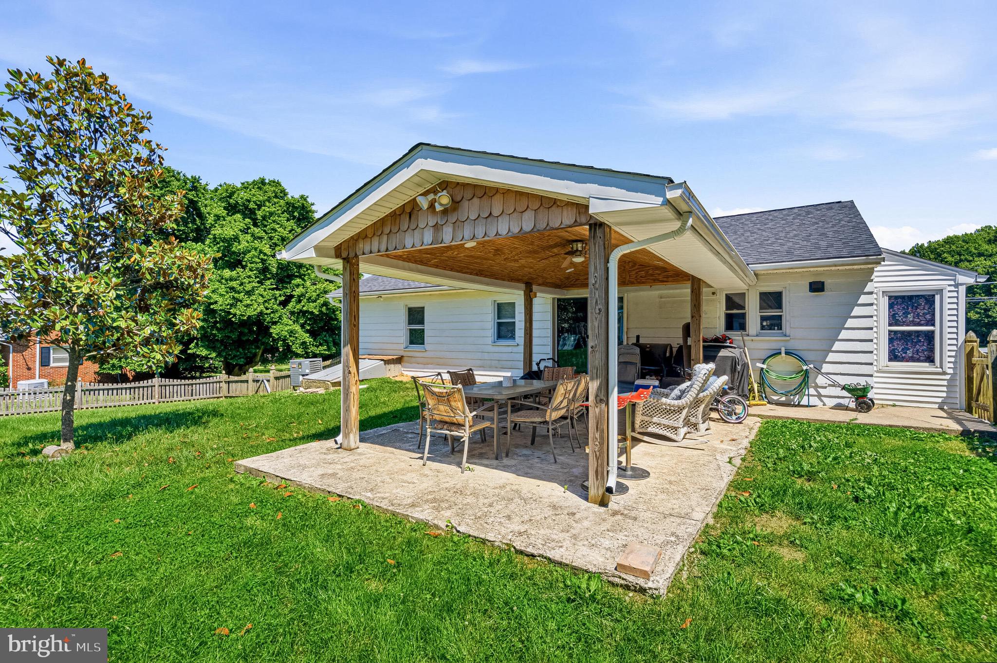 9016 Bethel Road Frederick, MD 21702 - Photo 4 of 38