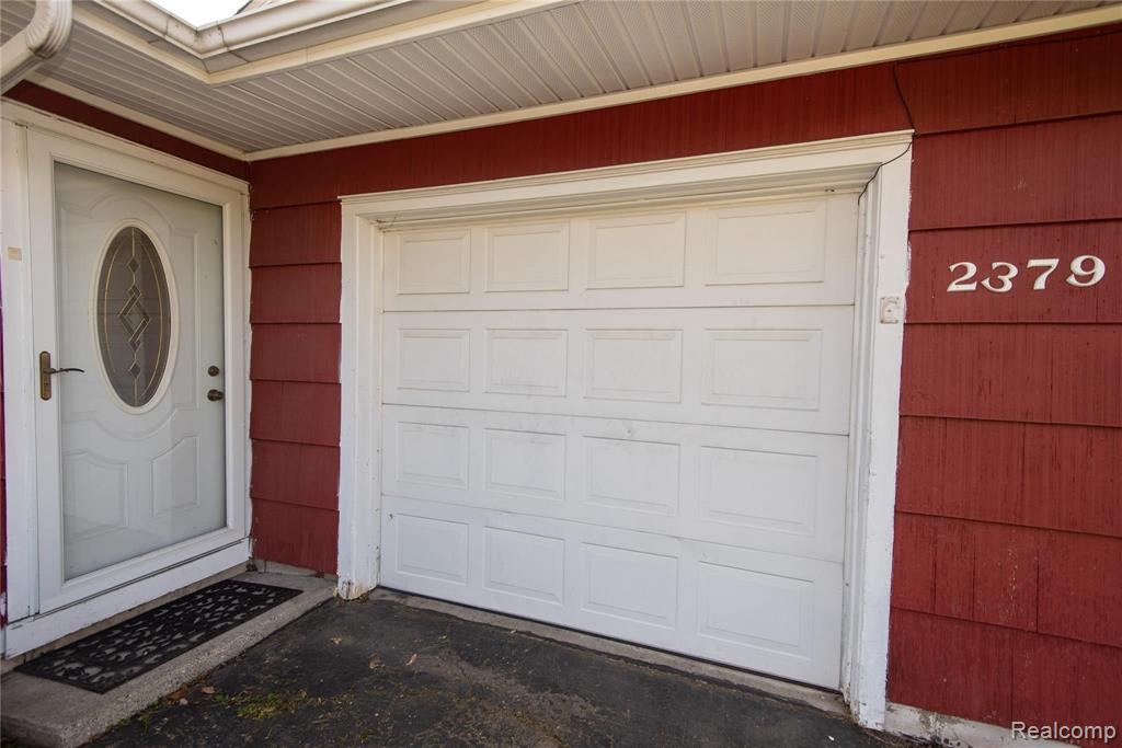 2379 Covert Road Burton, MI 48509 - Photo 16 of 31