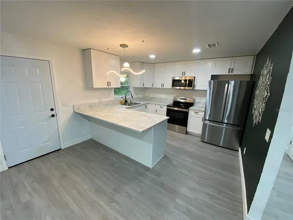 $275,000 | 6898 County Road 214, Melrose, FL 32666