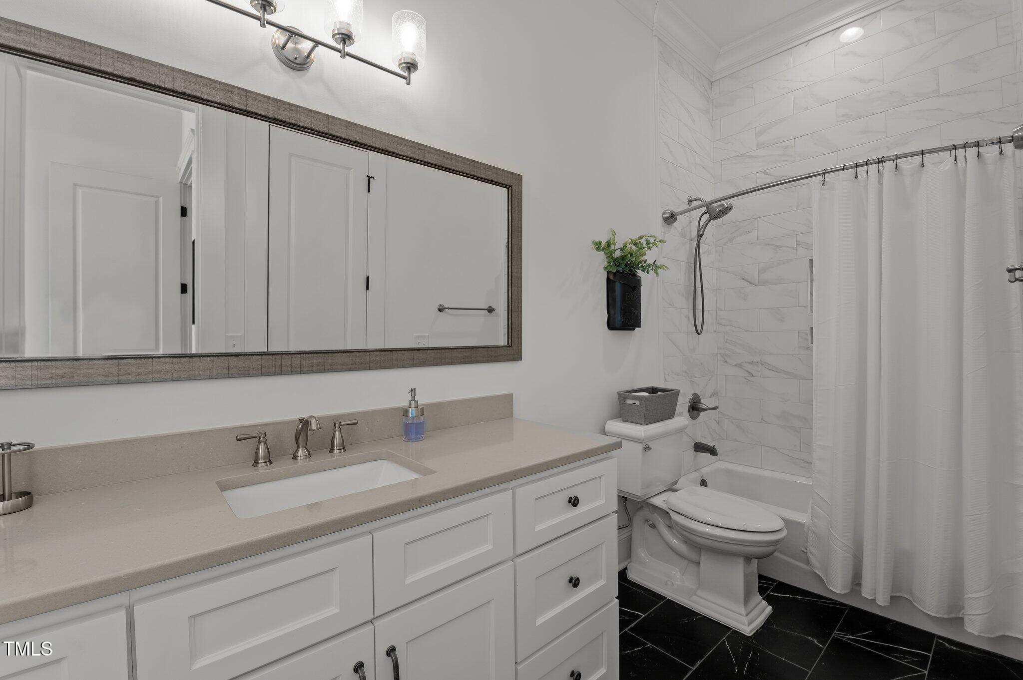 992 Estate Road Semora, NC 27343 - Photo 60 of 77 ADJOINING BATH