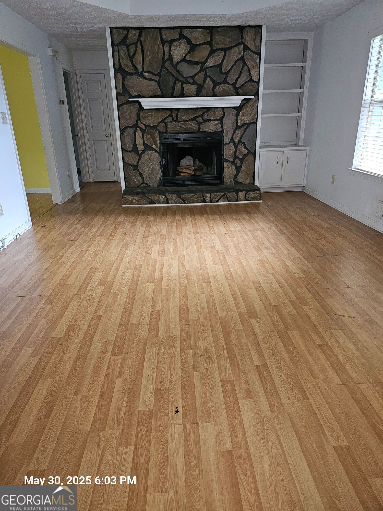 115 Lakeview Drive Stockbridge, GA 30281 - Photo 9 of 19 FAMILY ROOM