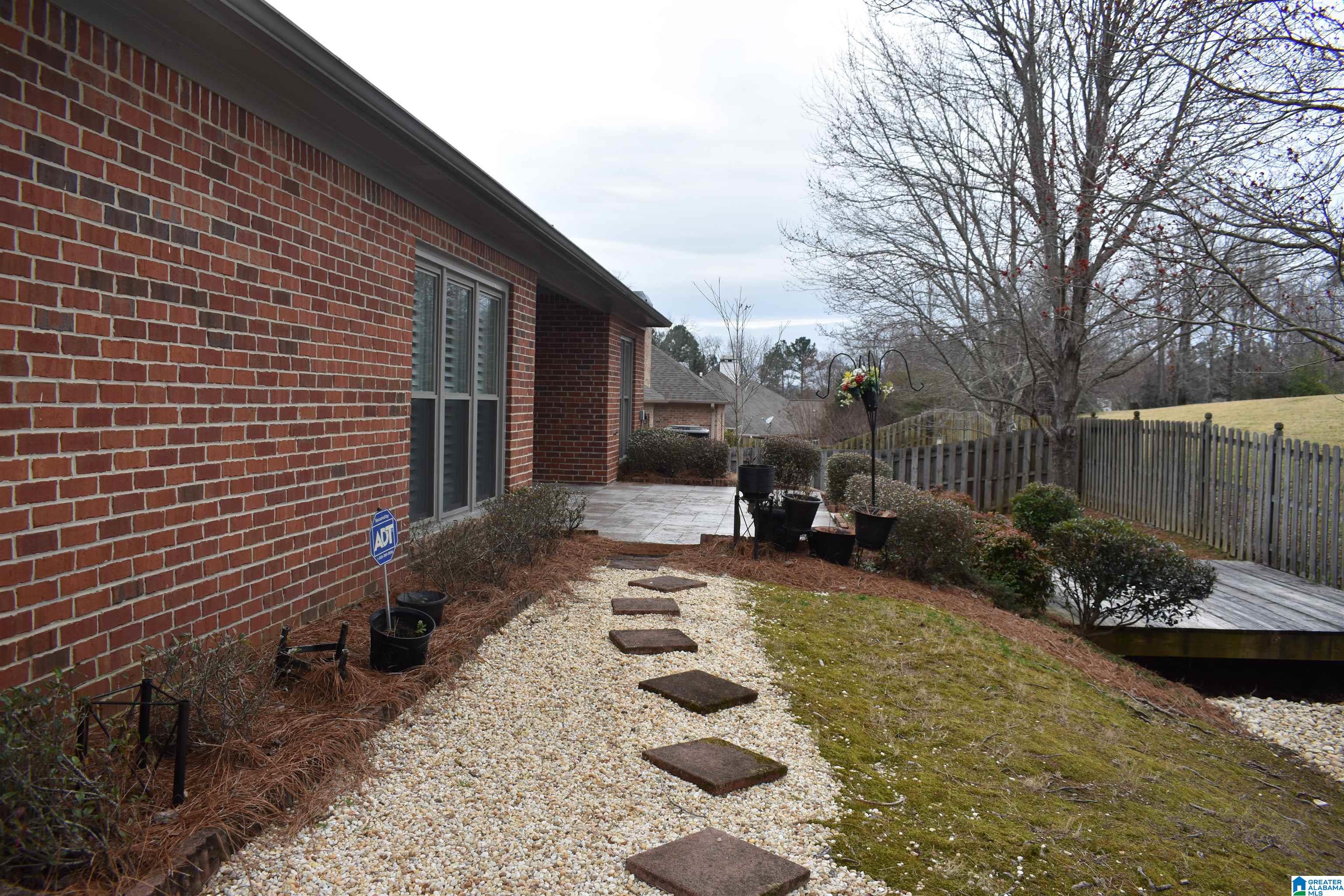 425 Eaton Road Hoover, AL 35242 - Photo 4 of 30