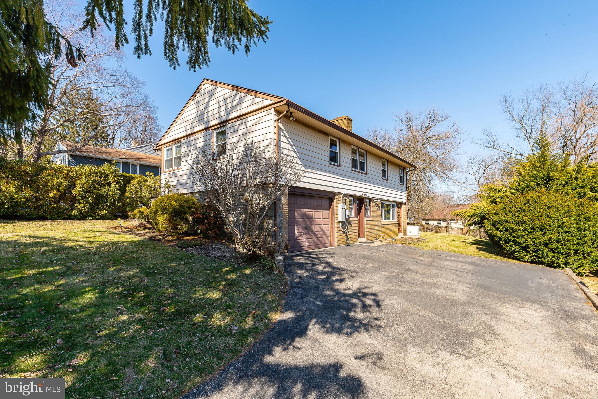 259 Tomkenn Road Wynnewood, PA 19096 - Photo 4 of 35 Gallery Image 4