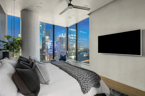 $3,500,000 | 210 Lavaca Street, Unit 2301, Austin, TX 78701