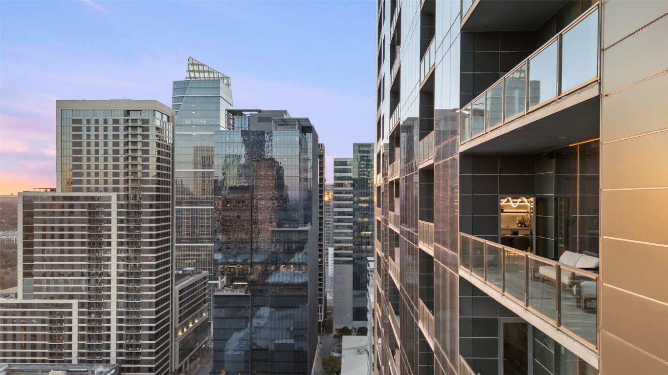 210 Lavaca Street, Unit 2301 Austin, TX 78701 - Photo 36 of 40 a city view