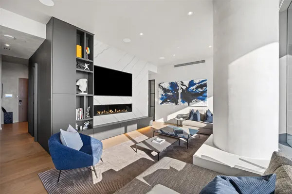 $3,500,000 | 210 Lavaca Street, Unit 2301, Austin, TX 78701