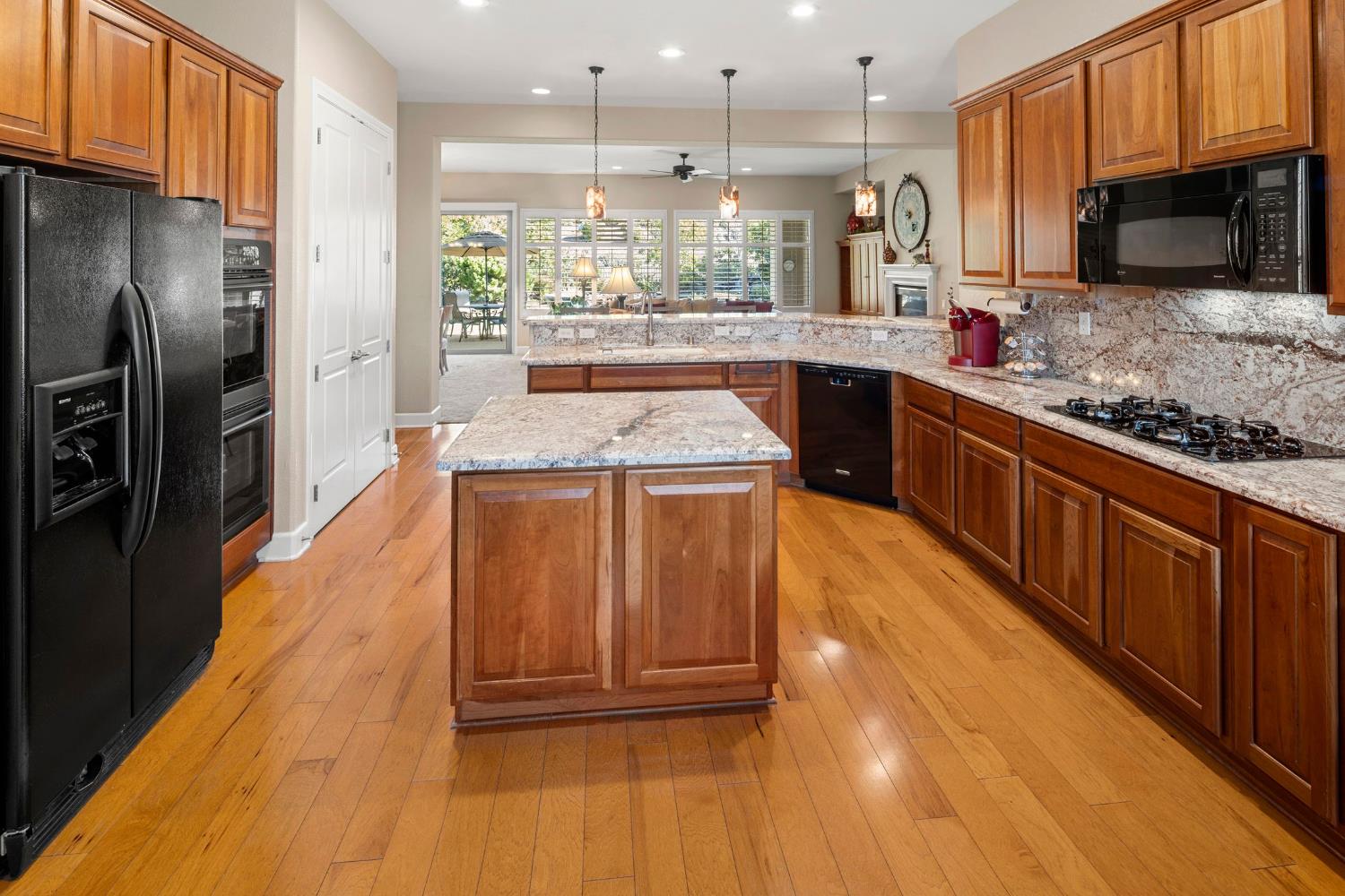 2005 Deep Springs Lane Lincoln, CA 95648 - Photo 11 of 41 Beautiful Wood Floors