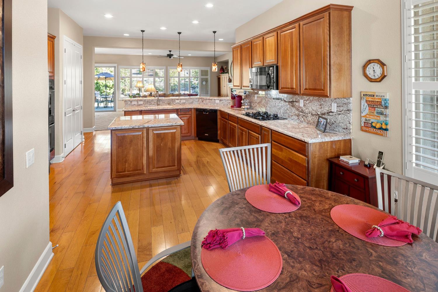 2005 Deep Springs Lane Lincoln, CA 95648 - Photo 15 of 41 Breakfast Nook