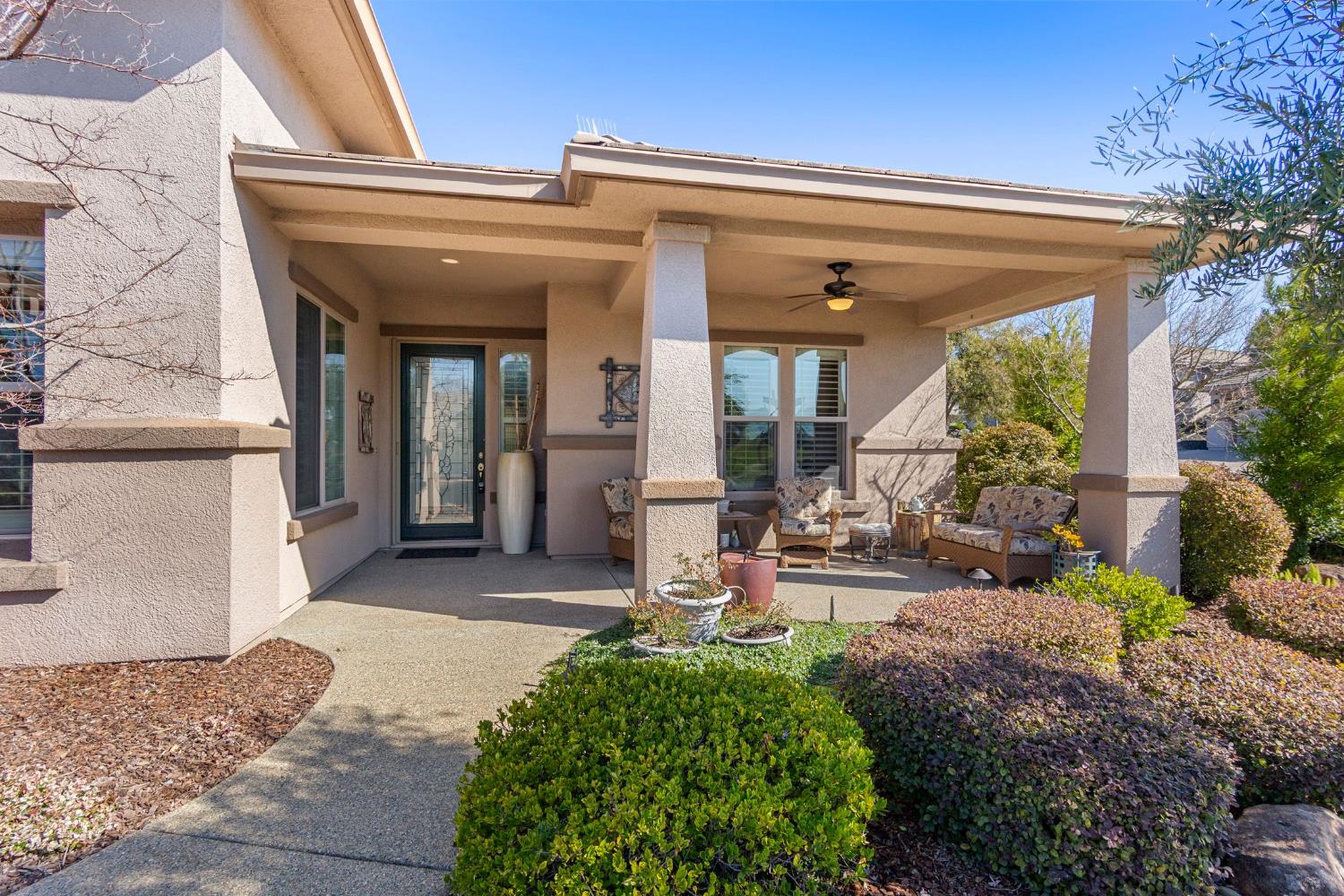 2005 Deep Springs Lane Lincoln, CA 95648 - Photo 4 of 41 Covered Front Patio